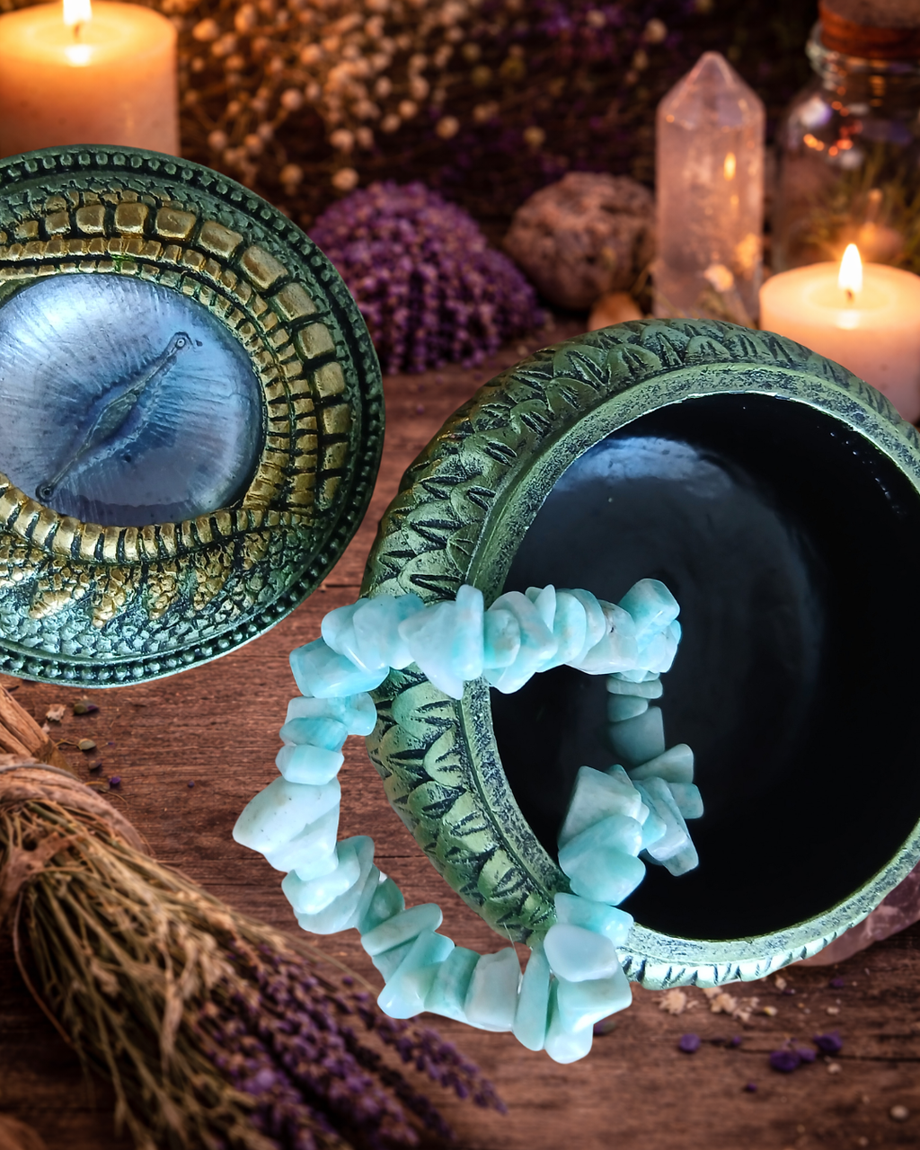 Green Dragon Eye Storage Box & Amazonite Crystal Chip Bracelet