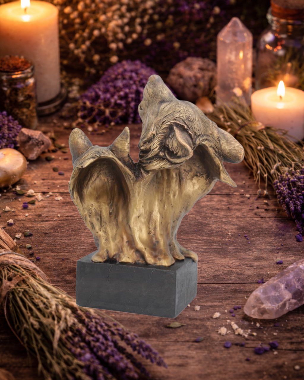Howling Wolf Bust